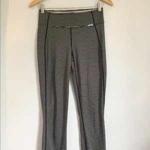 Women’s Patagonia base layer medium